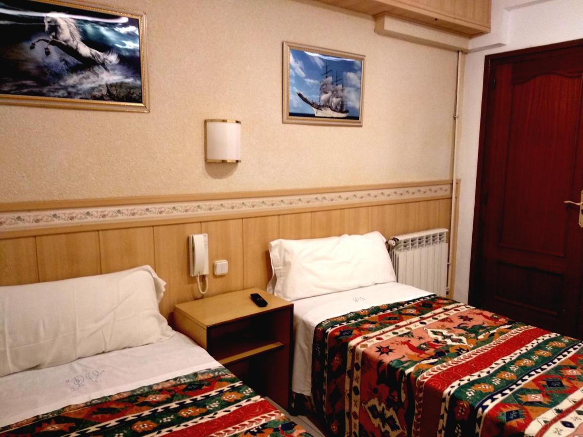 Pension Venecia Salou Esterno foto