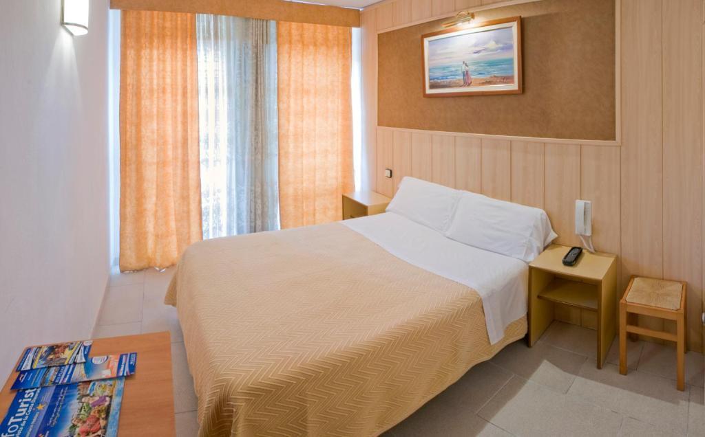 Pension Venecia Salou Esterno foto