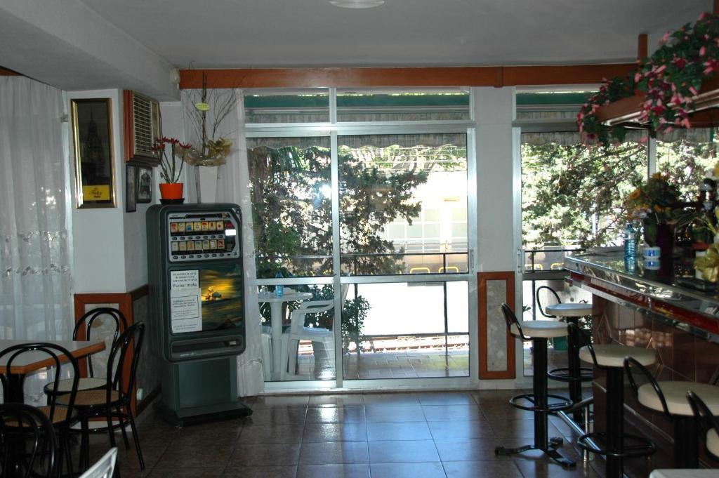Pension Venecia Salou Esterno foto